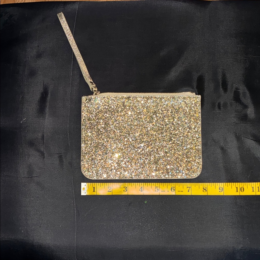 Elegant Gold Glitter Wristlet